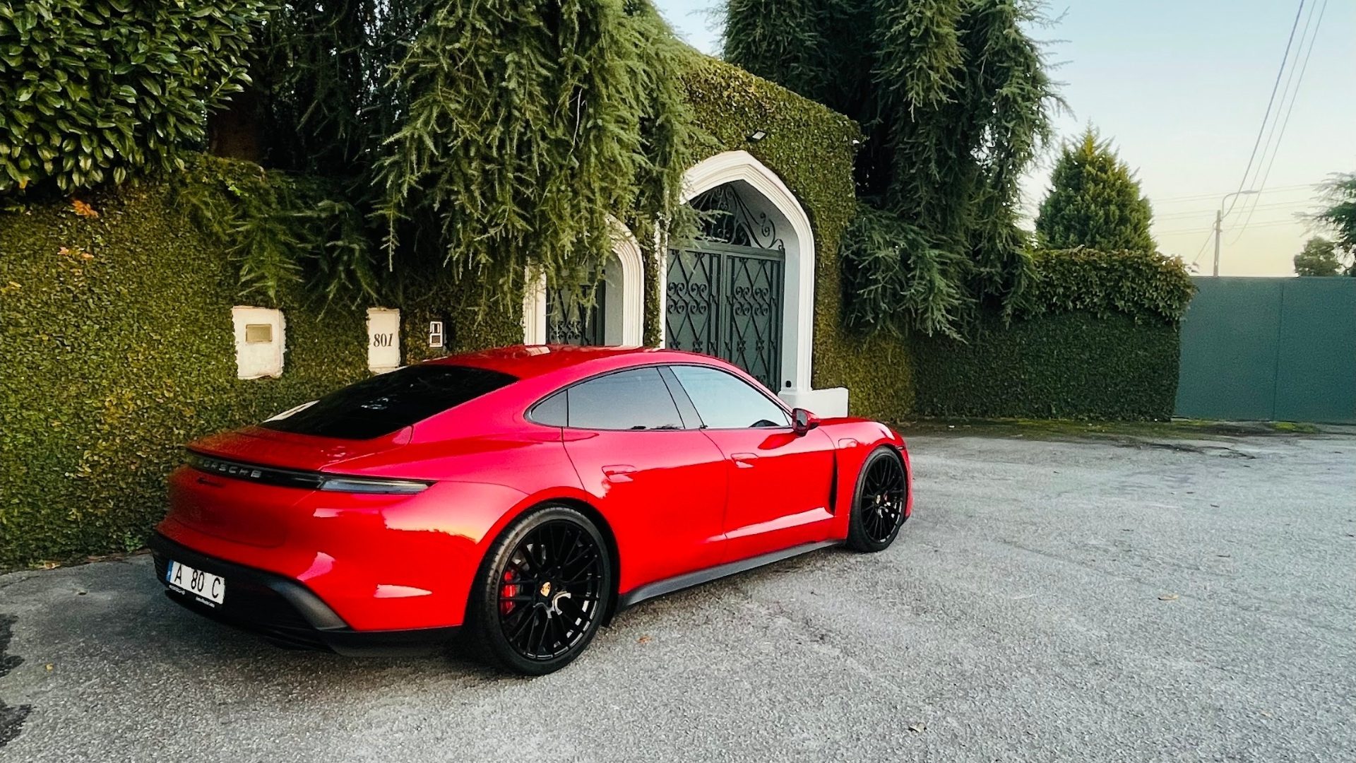 Porsche Taycan 4S