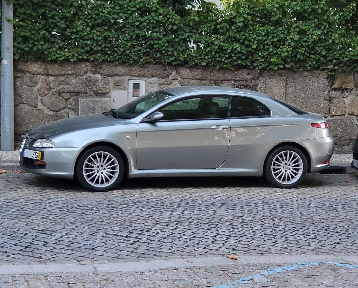Alfa Romeo GT (2005) 1.9 Jtd 150 cvs — fotografia 9