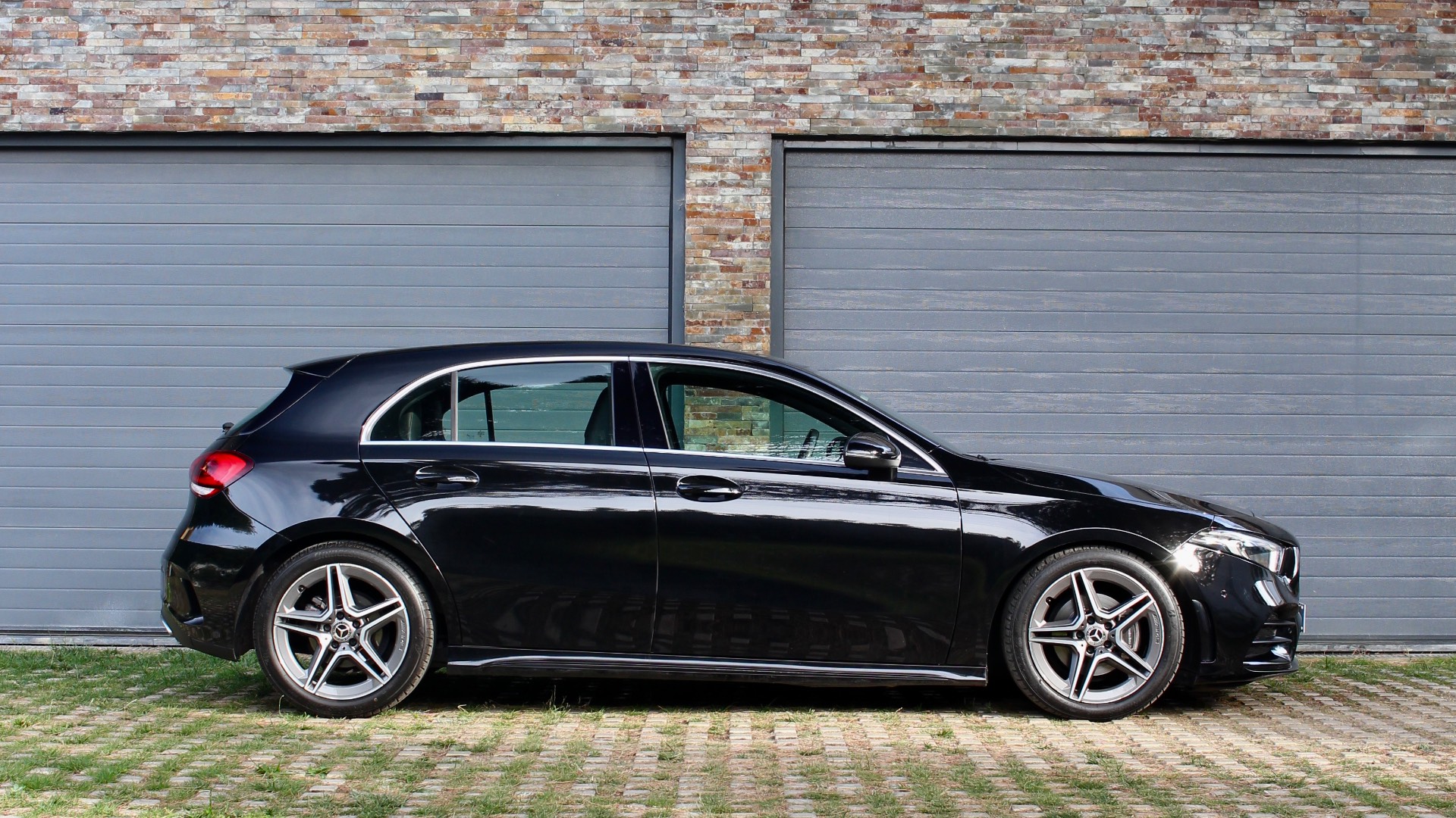 Mercedes-Benz A180D AMG Line Aut — fotografia 8