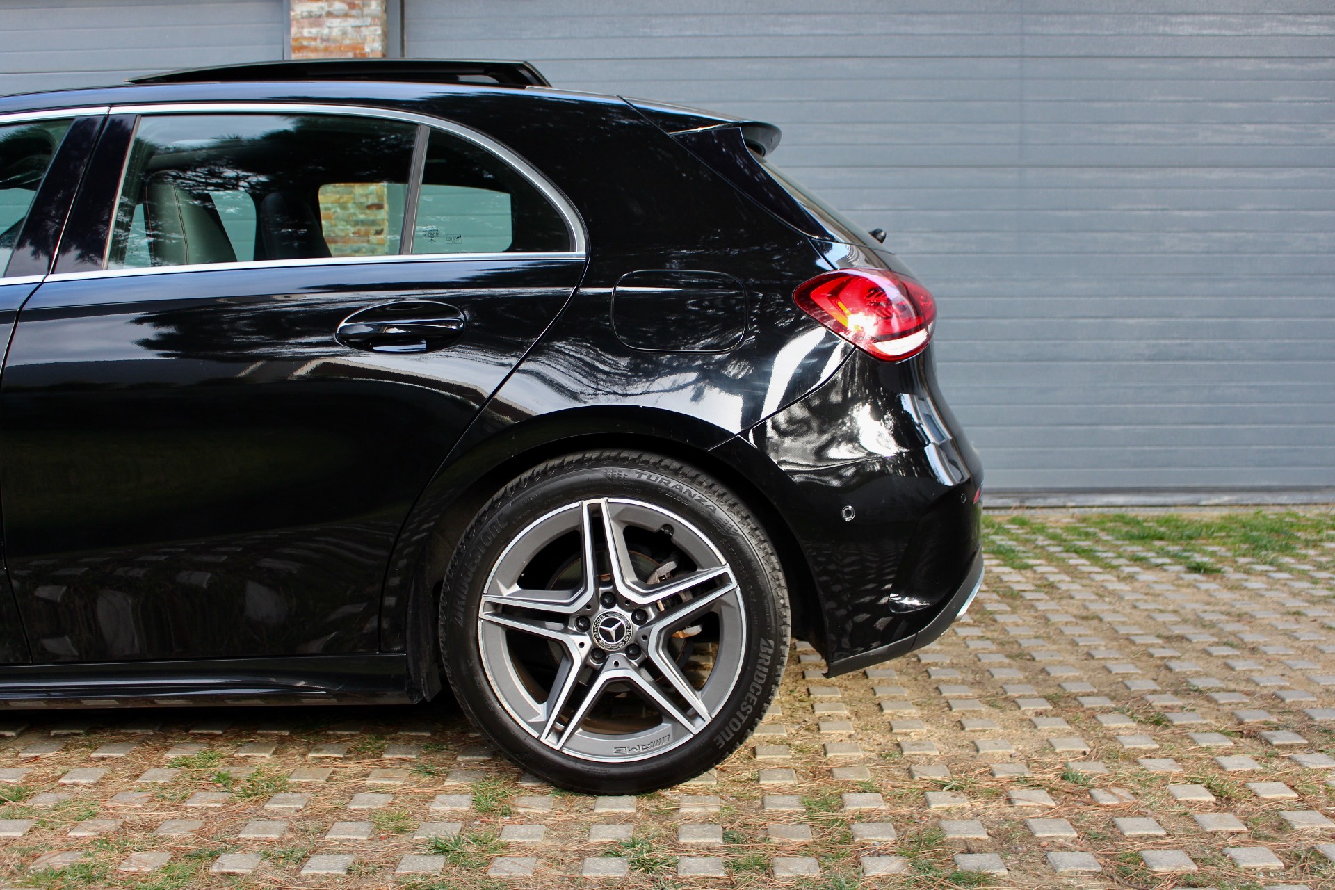 Mercedes-Benz A180D AMG Line Aut — fotografia 17