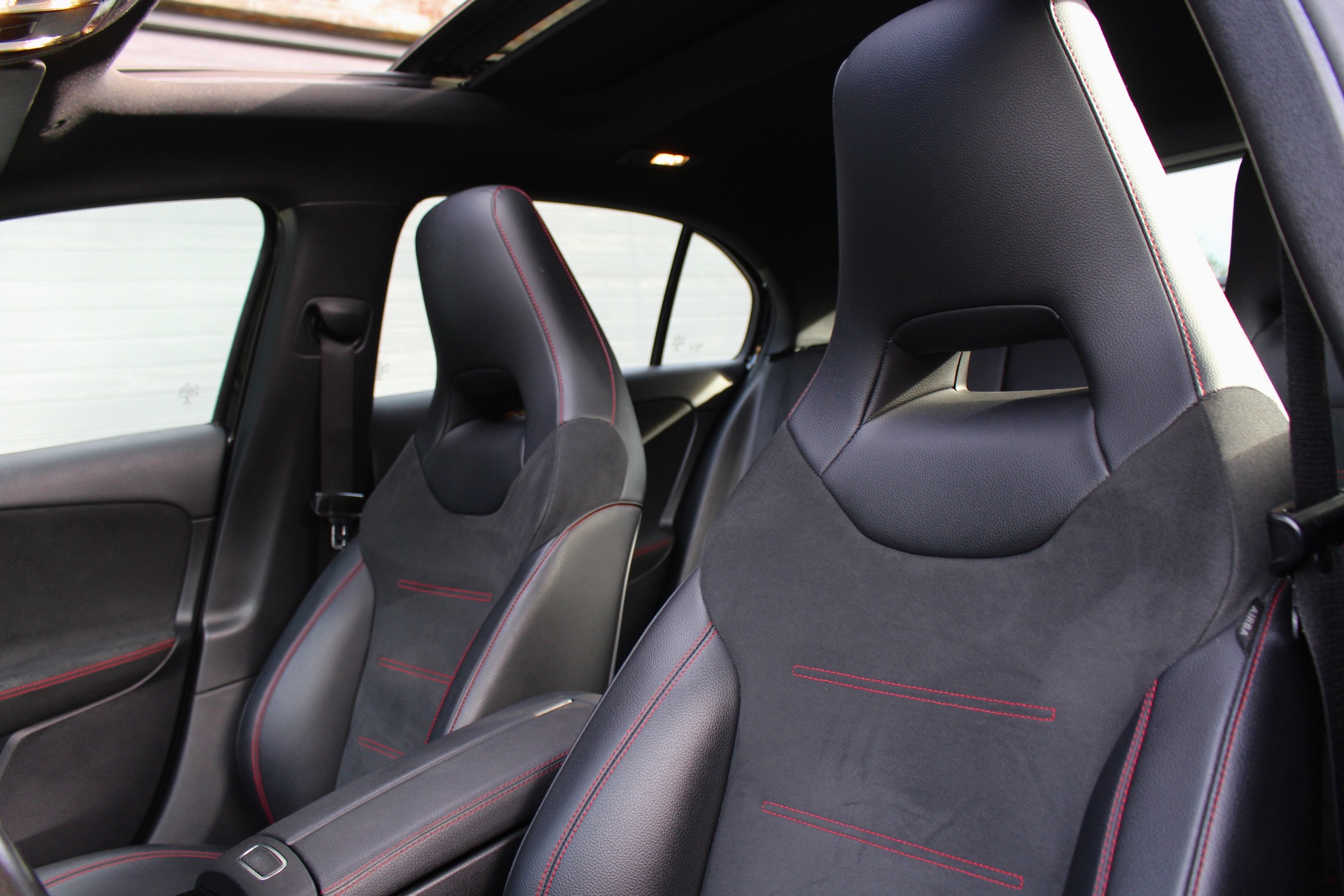 Mercedes-Benz A180D AMG Line Aut — fotografia 26