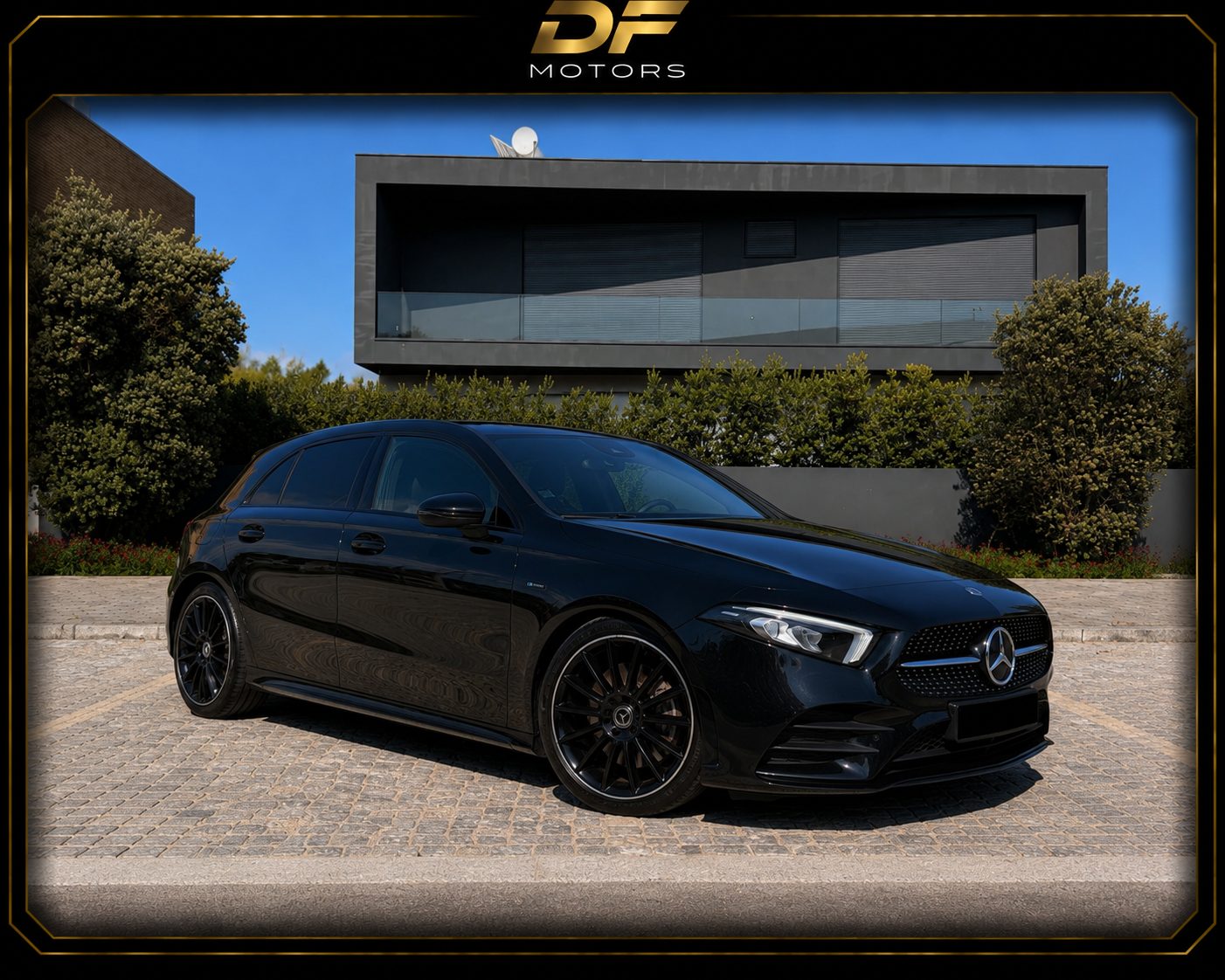 Mercedes Benz A250e — fotografia principal