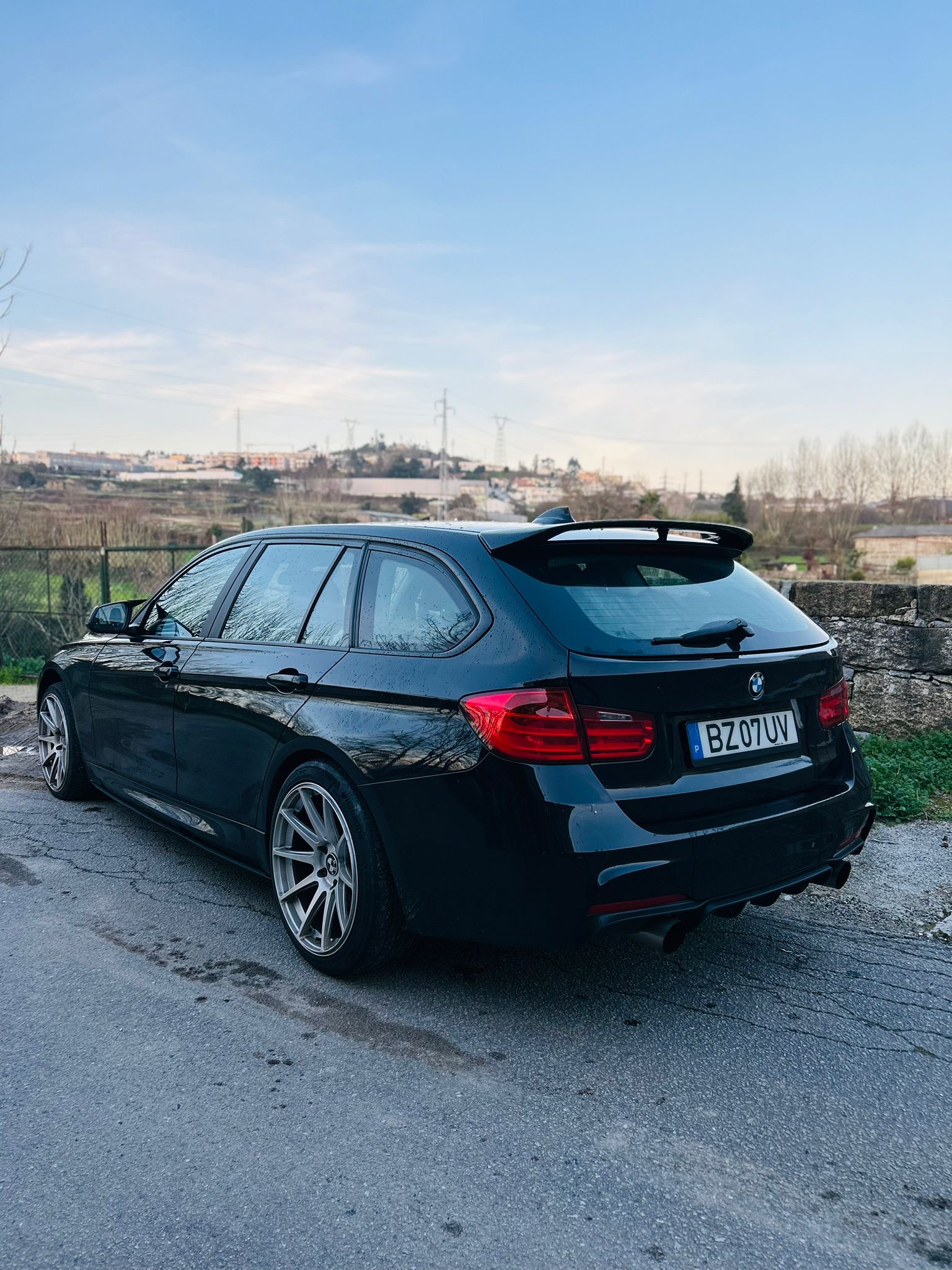 Bmw 320d touring 195mil kms — fotografia 2