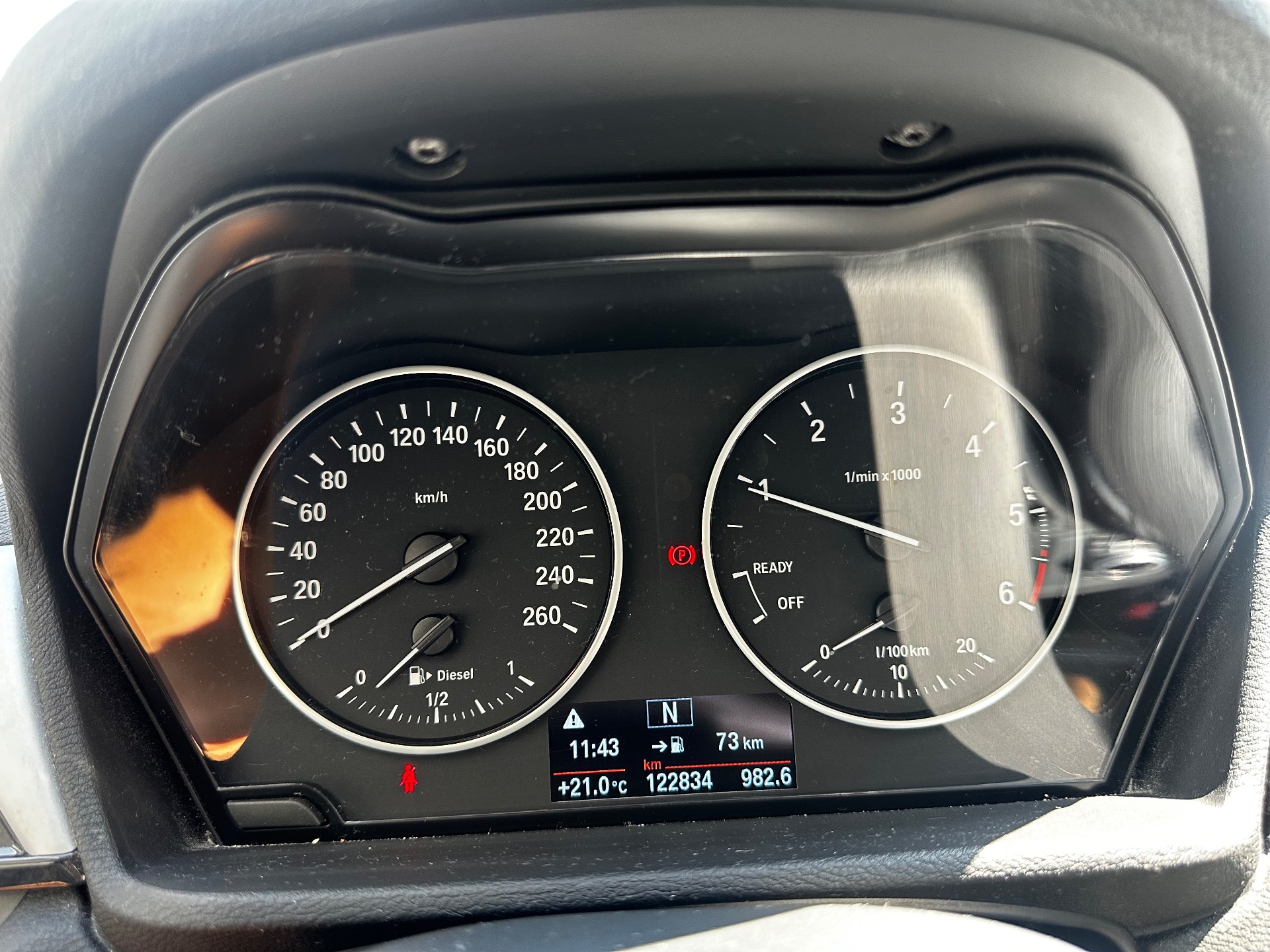 BMW x1 s drive 16D poucos km — fotografia 3